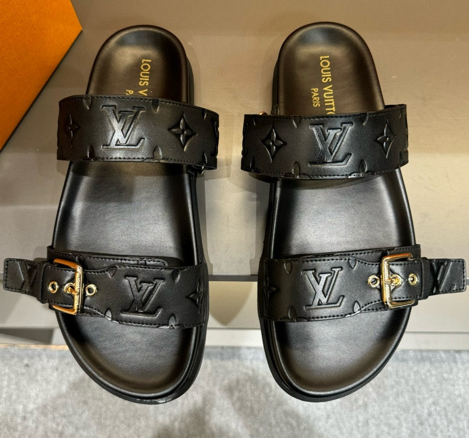 [홍콩명품.Louis Vuitton] 루이비통 2025 남성용 슬리퍼 LV740 SH-E 홍콩명품의류,구매대행,온라인명품