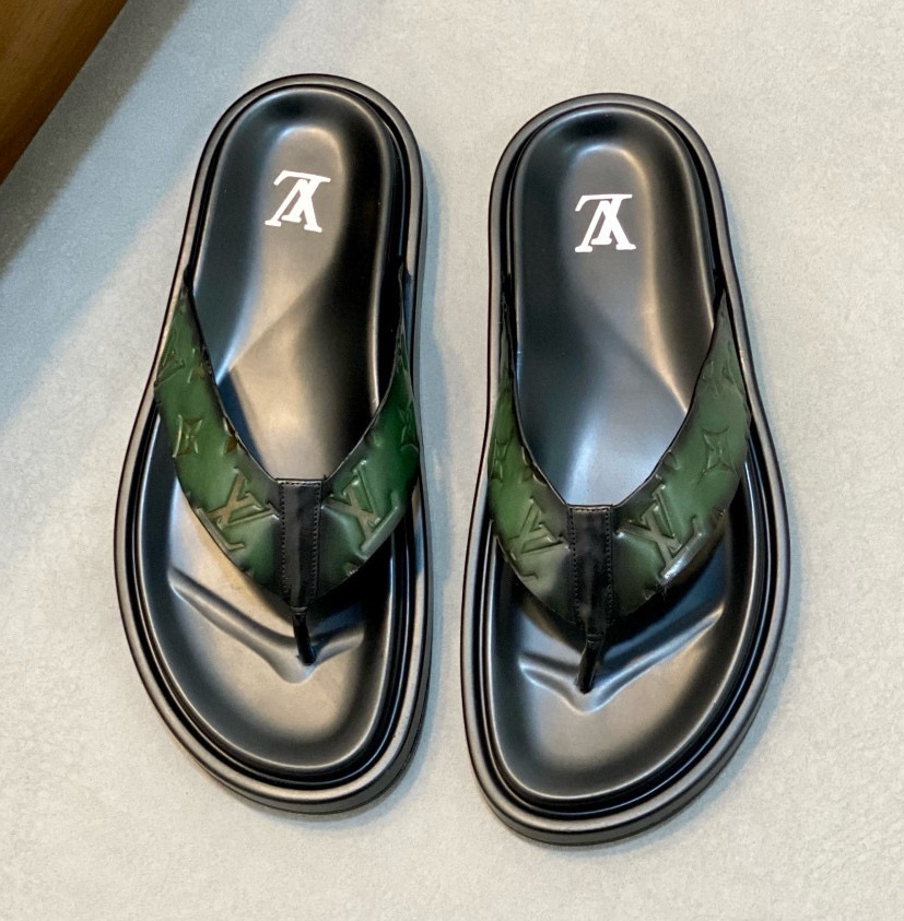 [홍콩명품.Louis Vuitton] 루이비통 2025 남성용 슬리퍼 LV754 SH-E 홍콩명품의류,구매대행,온라인명품