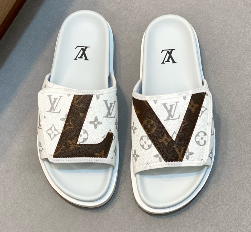 [홍콩명품.Louis Vuitton] 루이비통 2025 남성용 슬리퍼 LV760 SH-E 홍콩명품의류,구매대행,온라인명품