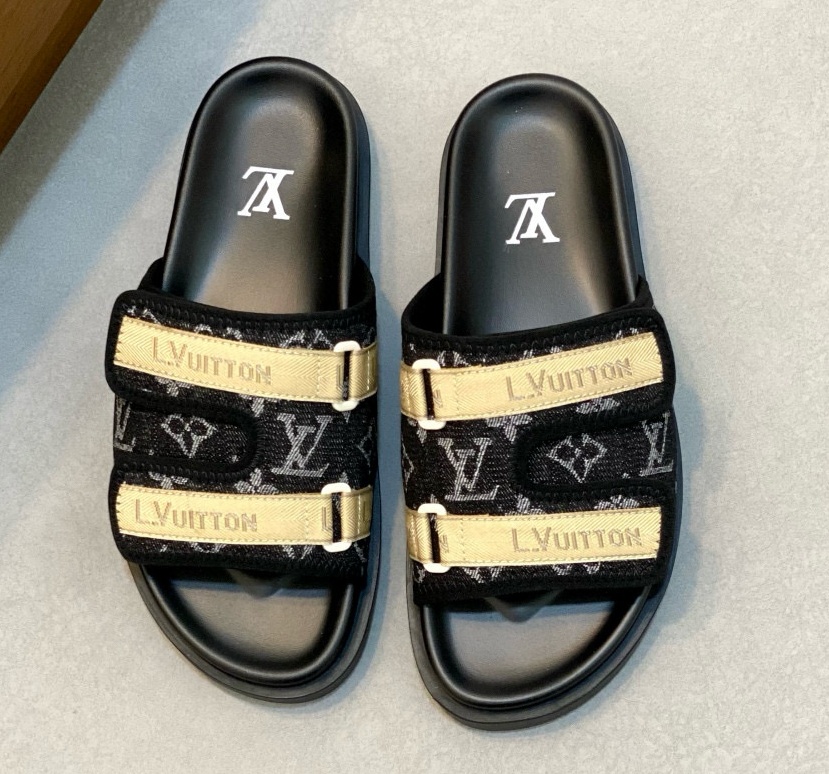 [홍콩명품.Louis Vuitton] 루이비통 2025 남성용 슬리퍼 LV765 SH-E 홍콩명품의류,구매대행,온라인명품