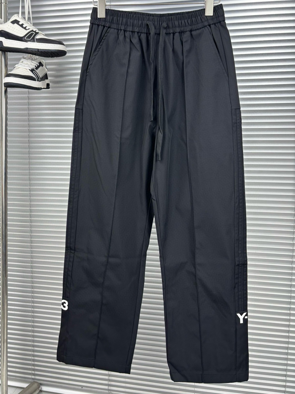 [홍콩명품]  요지야마모토 2025 남성용 바지 YM034 PD 홍콩명품의류,구매대행,온라인명품