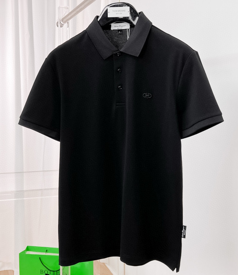 [홍콩명품.FERRAGAMO] 페라가모 2025 남성용 폴로반팔티 FG068 PD 홍콩명품의류,구매대행,온라인명품