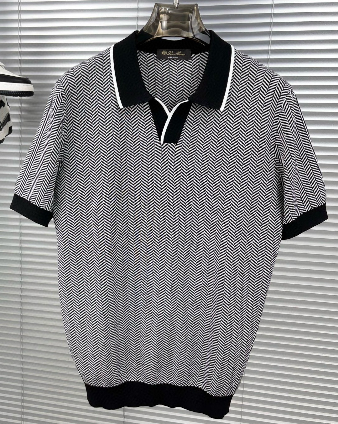 [홍콩명품.Loro Piana] 로로피아나 2025 울+잠사 니트반팔 LP408 PD 홍콩명품의류,구매대행,온라인명품