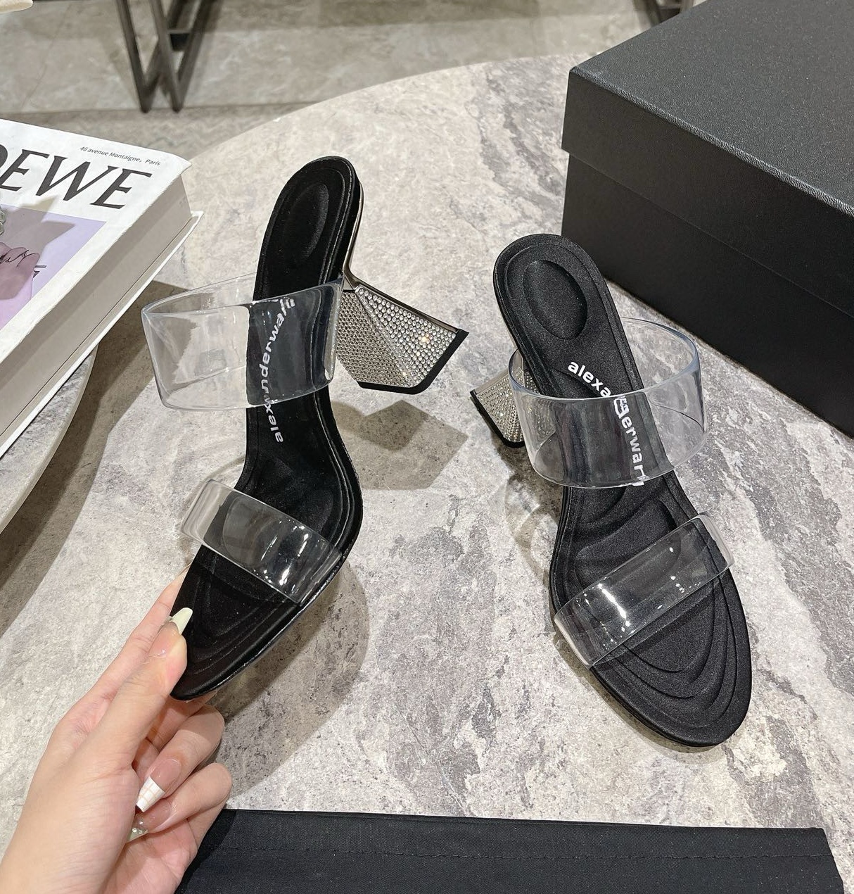 [홍콩명품.ALEXANDER WANG] 알렉산더 왕 2025 여성용 슬리퍼 WA5655 JS-A 홍콩명품의류,구매대행,온라인명품