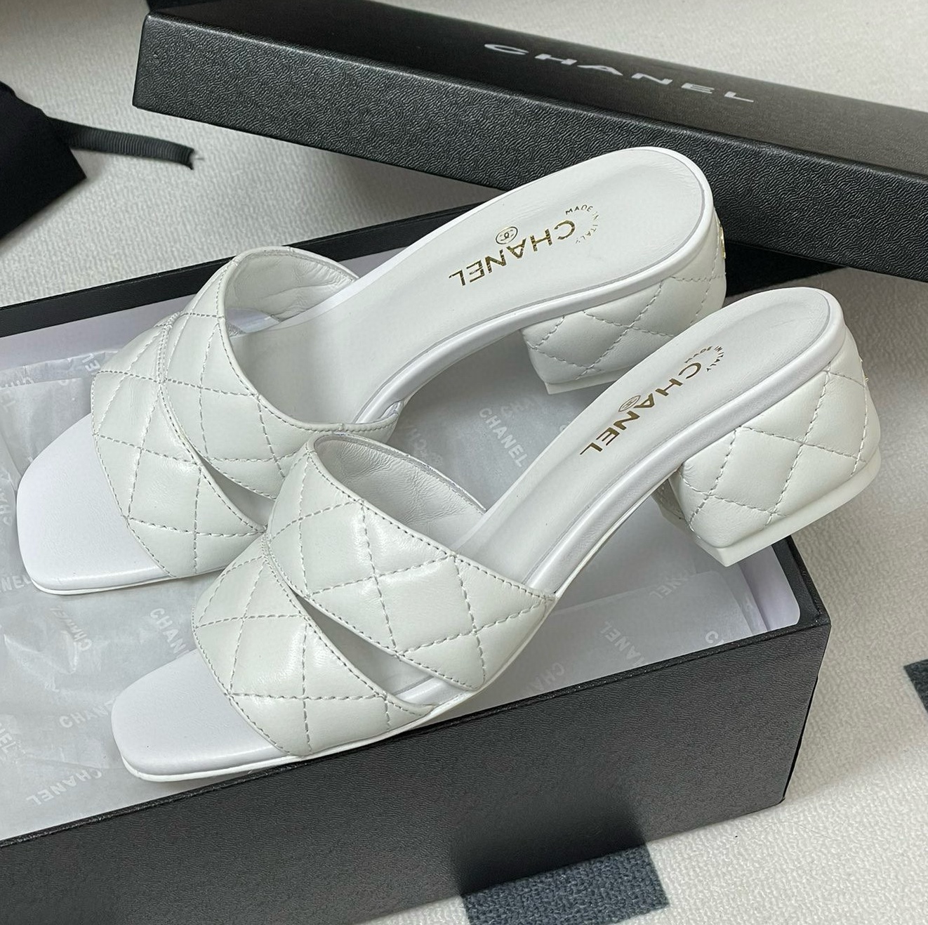 [홍콩명품.CHANEL] 샤넬 2025 여성용 슬리퍼 WA5688 JS-A 홍콩명품의류,구매대행,온라인명품