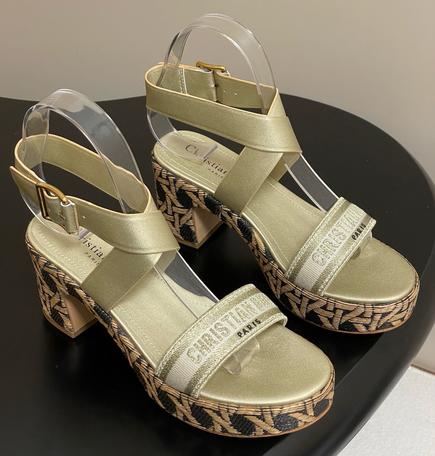 [홍콩명품.Christian Dior ] 크리스챤 디올 2025 여성용 샌들 WA5718 JS-A 홍콩명품의류,구매대행,온라인명품