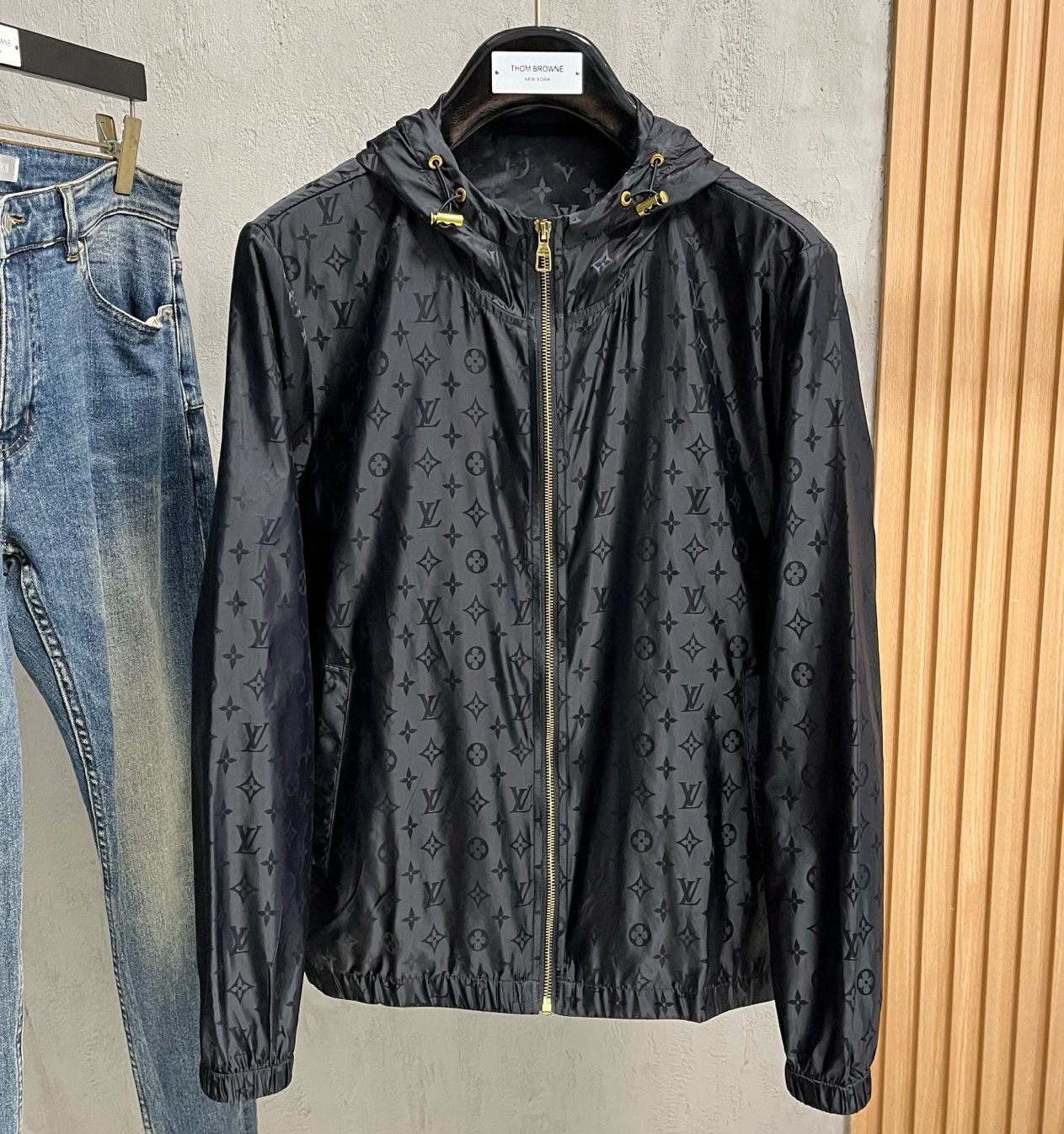 [홍콩명품.LOUIS VUITTON] 루이비통 2025 남성용 바람막이 자켓 LV1903 PD 홍콩명품의류,구매대행,온라인명품