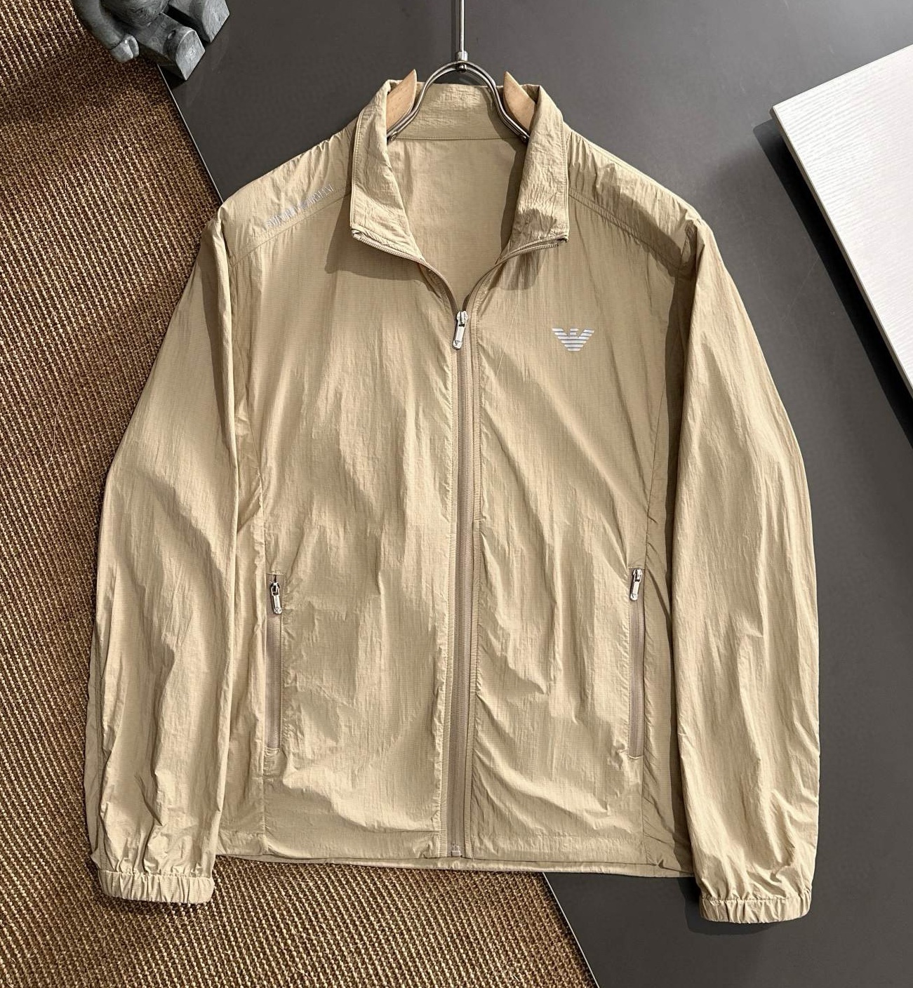 [홍콩명품,ARMANI] 알마니 2025 남성용 바람막이 자켓 AM140 PD 홍콩명품의류,구매대행,온라인명품