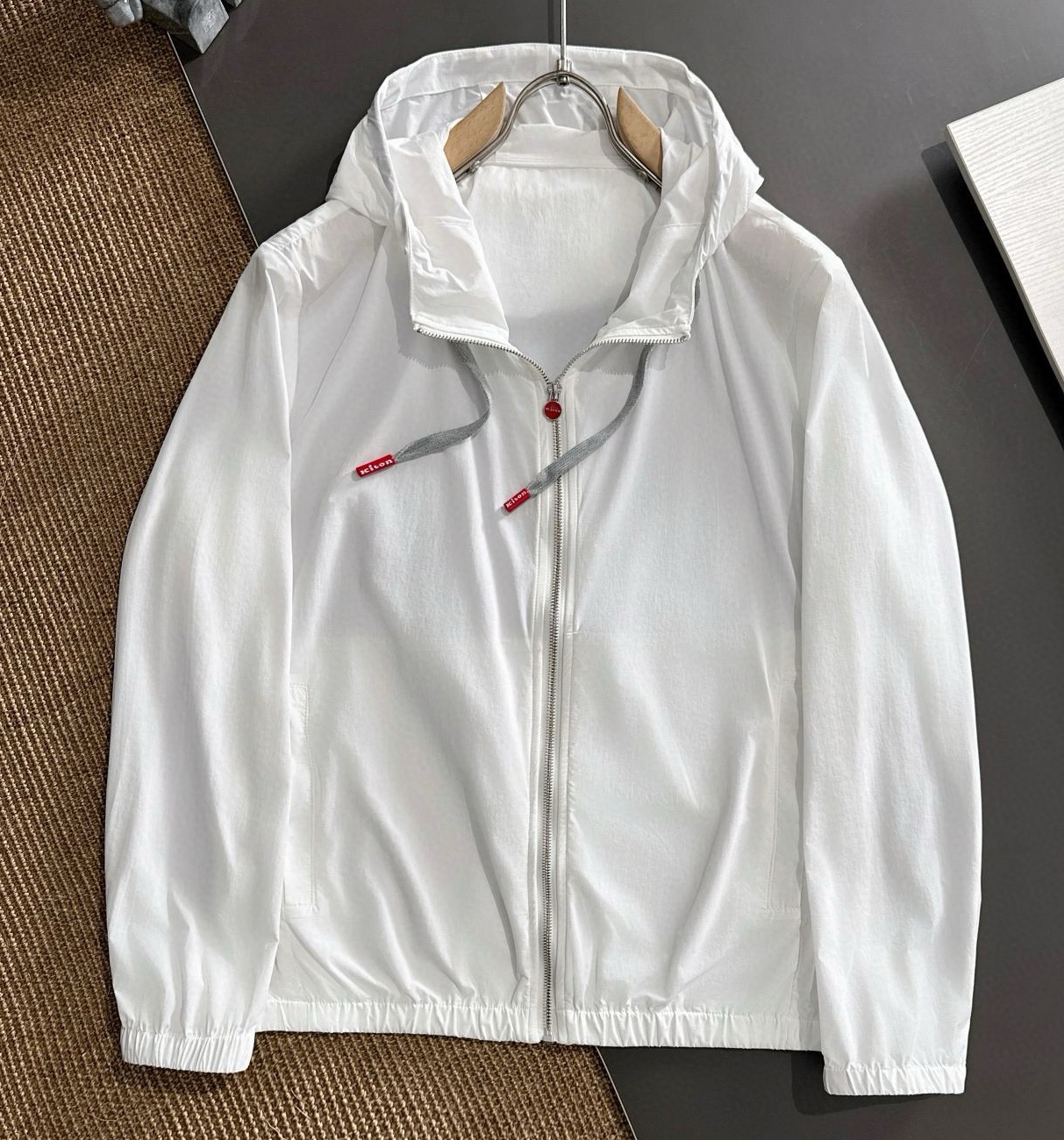 [홍콩명품.KITON] 키톤 2025 남성용 바람막이 자켓 GT138 PD 홍콩명품의류,구매대행,온라인명품