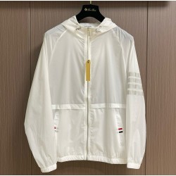 [홍콩명품.THOM BROWNE ] 톰 브라운 2025 남성용 바람막이 자켓 TB1215 PD 홍콩명품의류,구매대행,온라인명품