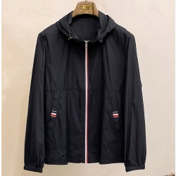 [홍콩명품.THOM BROWNE ] 톰 브라운 2025 남성용 바람막이 자켓 TB1219 PD 홍콩명품의류,구매대행,온라인명품