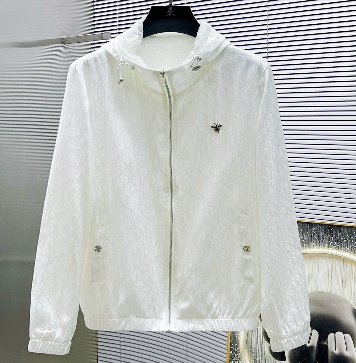 [홍콩명품.Christian Dior]크리스챤 디올 2025 남성용 바람막이 자켓 CD895 PD 홍콩명품의류,구매대행,온라인명품