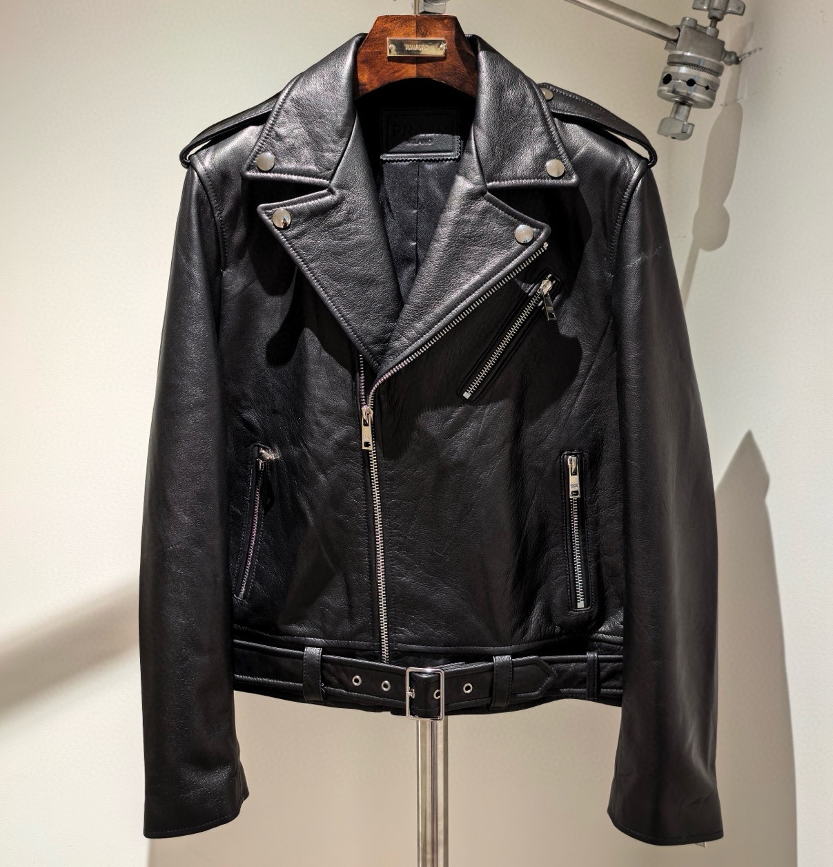 [홍콩명품.PRADA] 프라다 2025 남성용 사슴가죽자켓 PD1371 HD 홍콩명품의류,구매대행,온라인명품