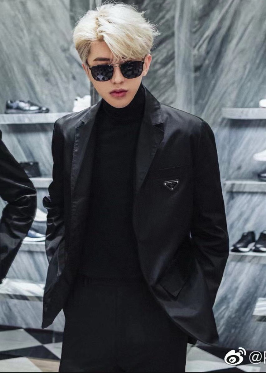 [홍콩명품.PRADA] 프라다 2025 남성용 수트자켓 PD1374 PD 홍콩명품의류,구매대행,온라인명품