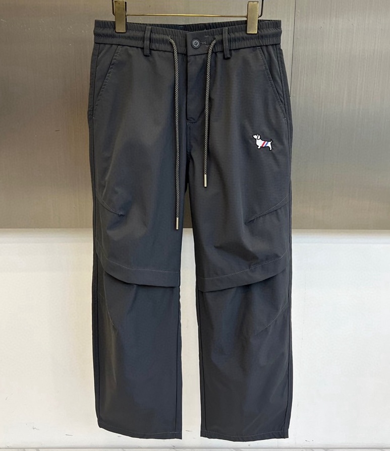 [홍콩명품.THOM BROWNE ] 톰 브라운 2025 남성용 바지 TB1242 PD 홍콩명품의류,구매대행,온라인명품