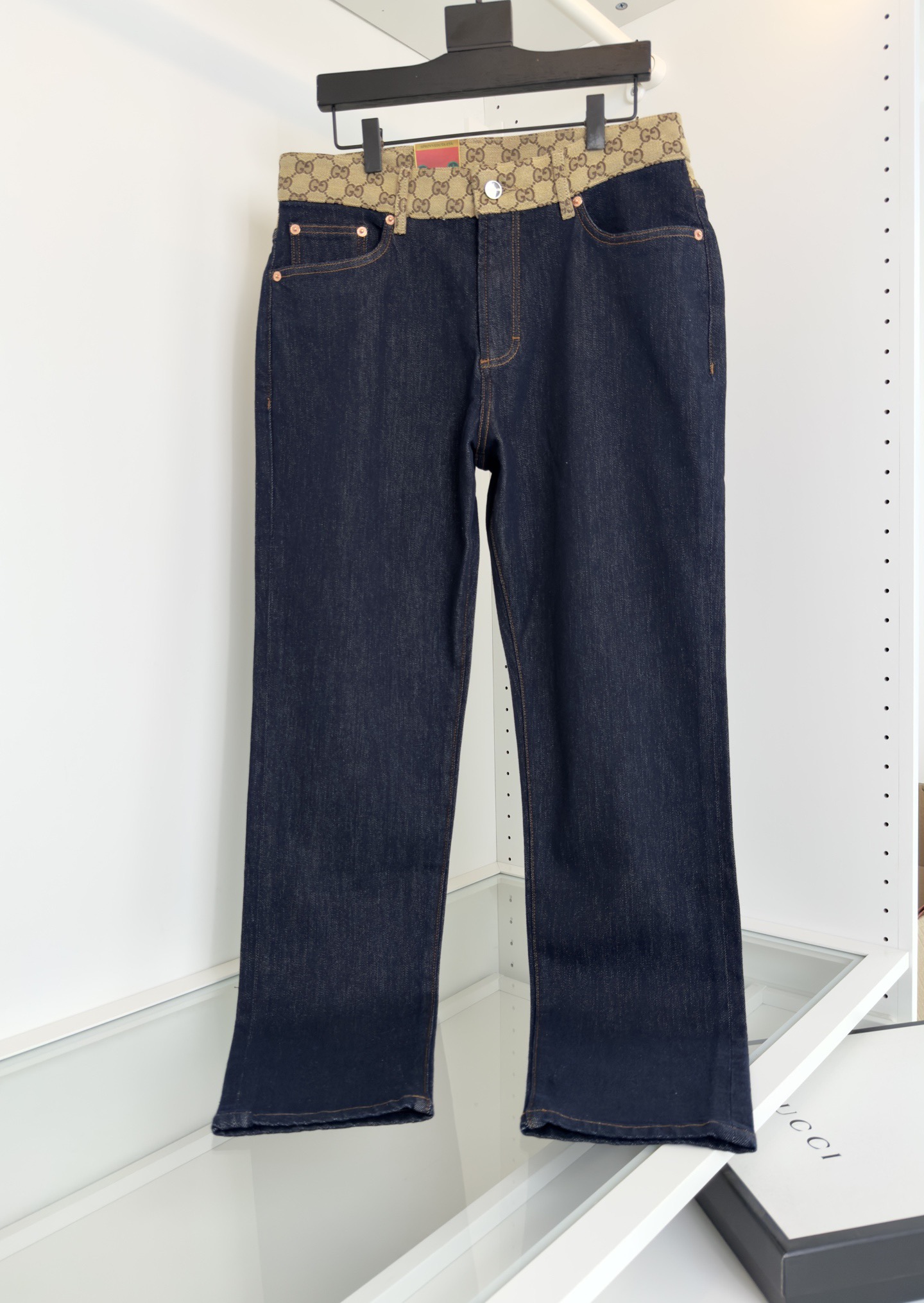 [홍콩명품.GUCCI] 구찌 2025 남성용 청바지 GC494 YB 홍콩명품의류,구매대행,온라인명품