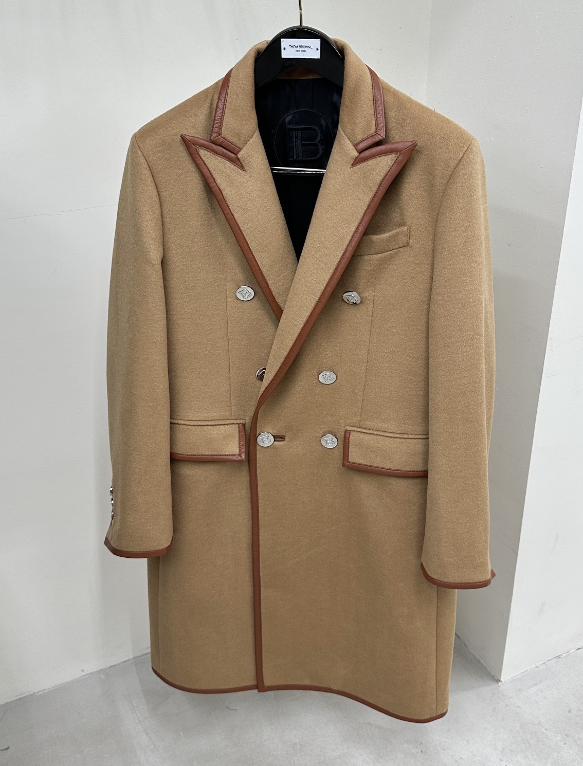 [홍콩명품.BALMAIN] 발망 25SS 로고 패턴 울 코트  BM033 HD 홍콩명품의류,구매대행,온라인명품