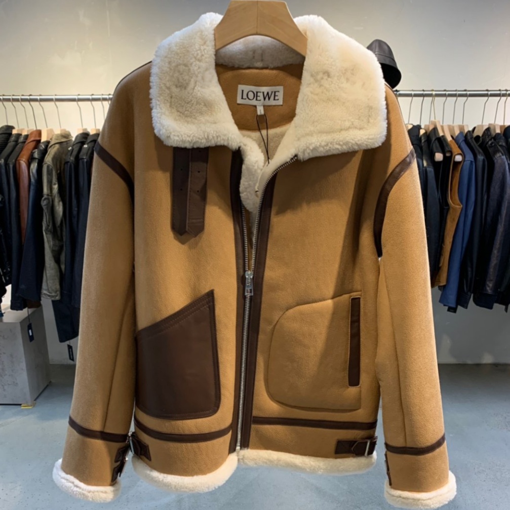 [홍콩명품.LOEWE] 로에베 2025 남성용 모피일체 양가죽코트 LE398 HD 홍콩명품의류,구매대행,온라인명품