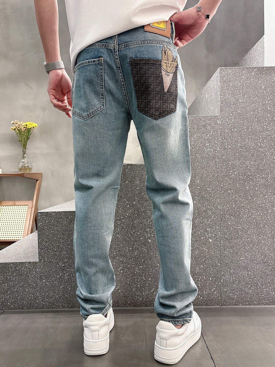 [홍콩명품,FENDI] 펜디 2025 남성용 청바지 FD620 PD 홍콩명품의류,구매대행,온라인명품