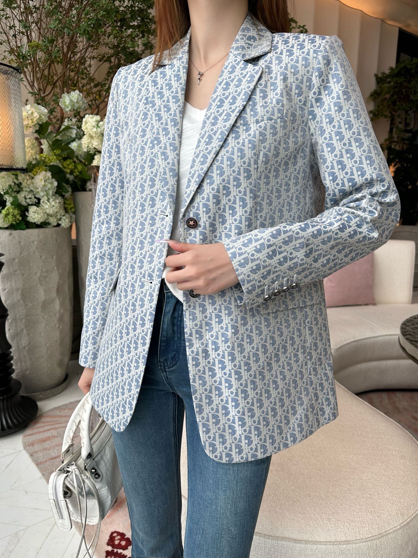 [홍콩명품Christian Dior ] 크리스챤 디올 2025 여성용 수트자켓 WA5767 JS-A  홍콩명품의류,구매대행,온라인명품