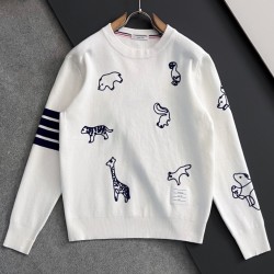 [홍콩명품.THOM BROWNE ] 톰 브라운 2025 남성용 니트 풀오버 TB1298 YB 2컬러 홍콩명품의류,구매대행,온라인명품