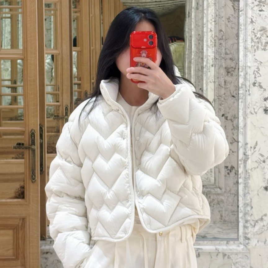 [홍콩명품.MONCLER] 몽클레어 2025 여성 구스다운 패딩 WA6035 JS 홍콩명품의류,구매대행,온라인명품