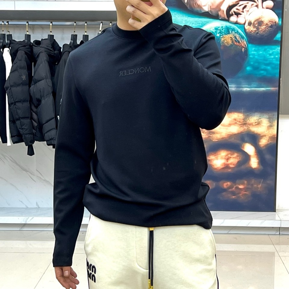 [홍콩명품.MONCLER] 몽클레어 2025 남성용 긴팔티 MQ1463 PD 홍콩명품의류,구매대행,온라인명품