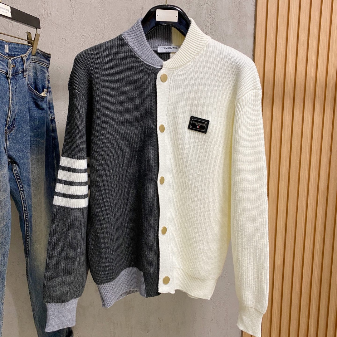 [홍콩명품.THOM BROWNE ] 톰 브라운 2025 남성용 울가디건 TB1348 PD 홍콩명품의류,구매대행,온라인명품
