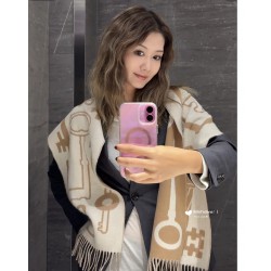 [홍콩명품.HERMES] 에르메스 2025 남여공용 캐시미어 스카프 SN1061 SG1 홍콩명품의류,구매대행,온라인명품