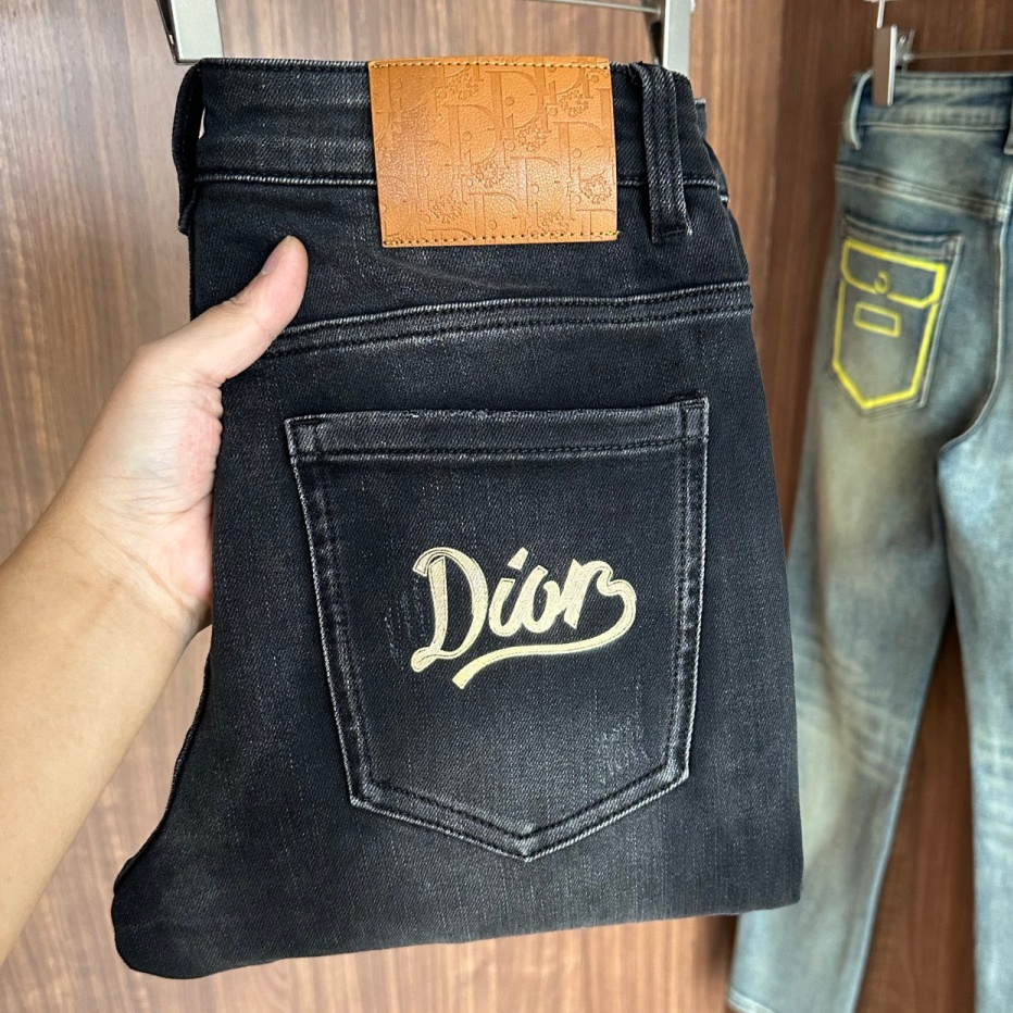 [홍콩명품.Christian Dior]크리스챤 디올 2025 남성용 청바지 CD1390 PD 홍콩명품의류,구매대행,온라인명품