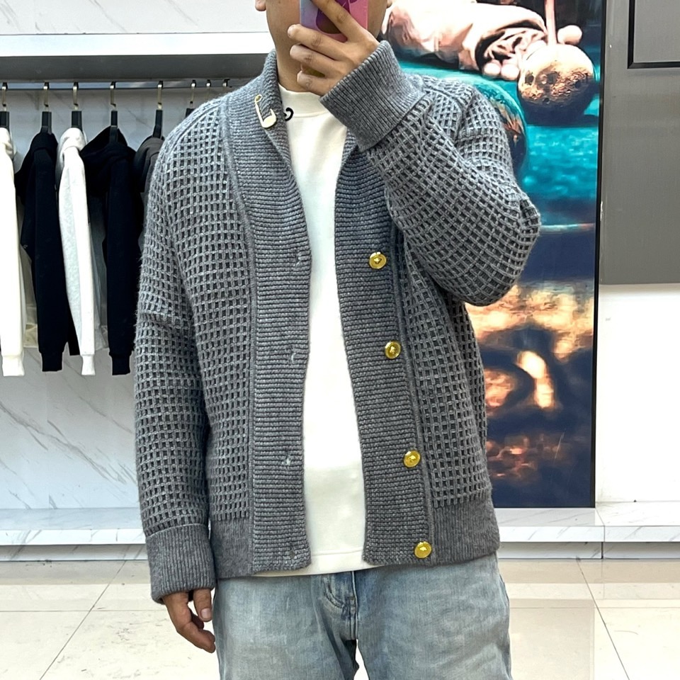 [홍콩명품 VERSACE] 베르사체 2025 남성용 울가디건 VC247 PD 홍콩명품의류,구매대행,온라인명품