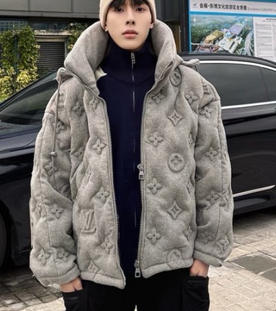 [홍콩명품.LOUIS VUITTON] 루이비통 25SS 로고 모노그램 캐시미어 후드 다운 패딩 자켓 LV2473 HD 홍콩명품의류,구매대행,온라인명품
