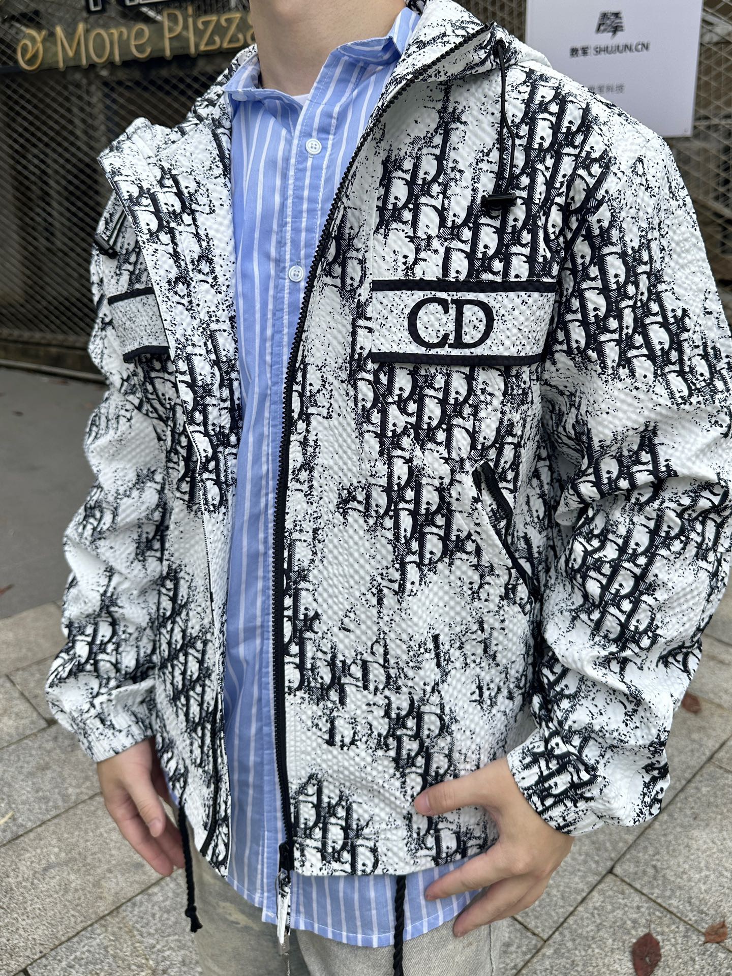 [홍콩명품.Christian Dior] 크리스챤 디올 2026 남성용 후드자켓 CD1527 TB3 홍콩명품의류,구매대행,온라인명품