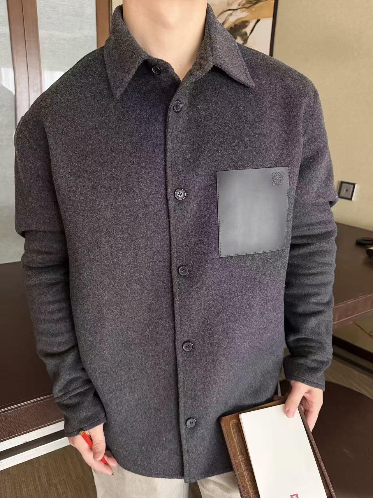 [홍콩명품.LOEWE] 로에베 2026 남성용 울자켓 LE495 HD 홍콩명품의류,구매대행,온라인명품