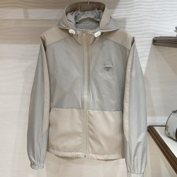 [홍콩명품.PRADA] 프라다 2026 남성용 바람막이 후드자켓 PD1730 PD 홍콩명품의류,구매대행,온라인명품