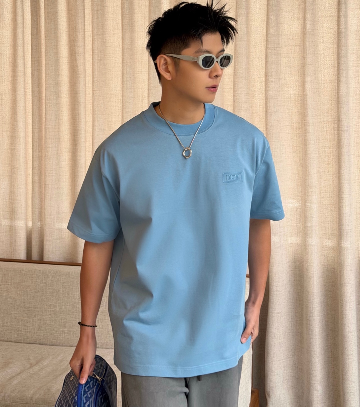 [홍콩명품.Christian Dior] 크리스챤 디올 2026 남성용 반팔티 CD1573 PD 홍콩명품의류,구매대행,온라인명품