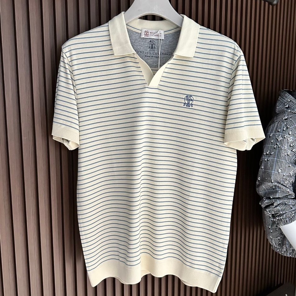 [홍콩명품.BRUNELLO CUCINELLI]브루넬로 쿠치넬리 2026 남성용 니트반팔 BL1418 PD 홍콩명품의류,구매대행,온라인명품