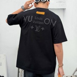 [홍콩명품.LOUIS VUITTON] 루이비통 2026 남성용 반팔티 LV2657 PD 홍콩명품의류,구매대행,온라인명품