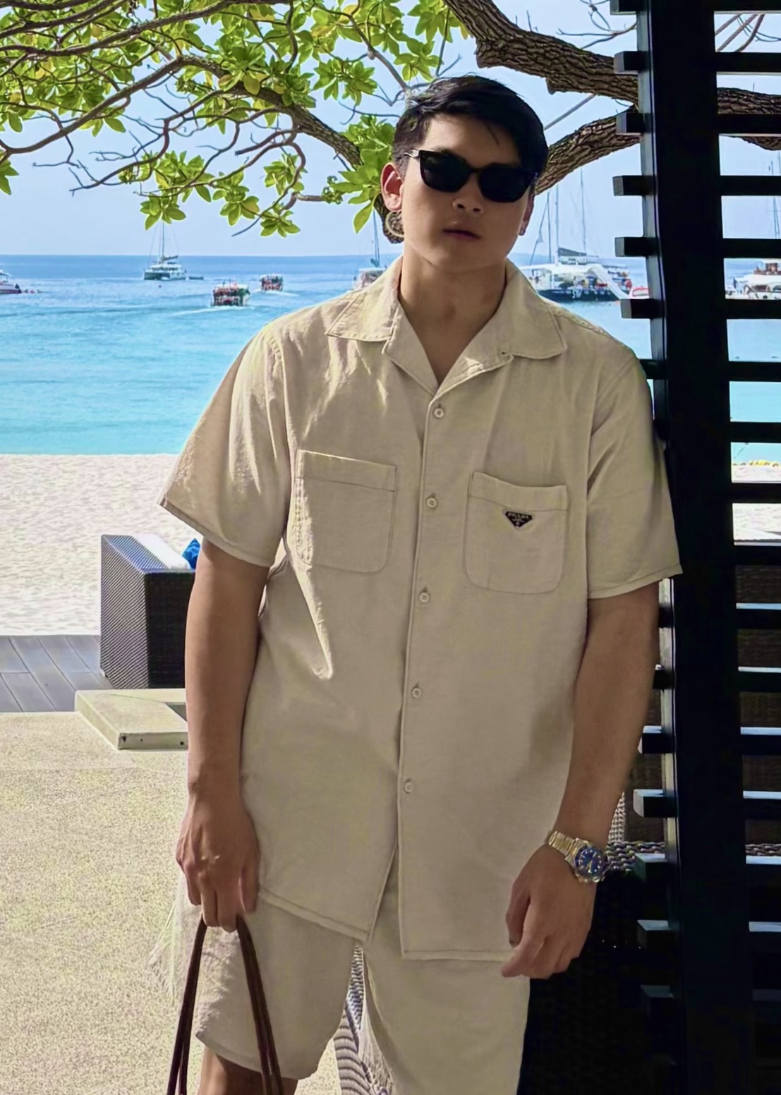 [홍콩명품.PRADA] 프라다 2026 남성용  린넨 반팔셔츠 PD1774 HHB 홍콩명품의류,구매대행,온라인명품