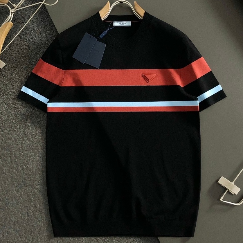 [홍콩명품.PRADA] 프라다 2026 남성용 니트반팔 PD1790 PD 홍콩명품의류,구매대행,온라인명품