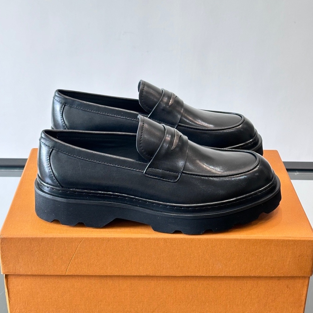 [홍콩명품.TODS] 토즈 2026 남성용 스니커즈 TD058 SH-E 홍콩명품의류,구매대행,온라인명품