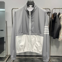 [홍콩명품.THOM BROWNE ] 톰 브라운 2026 남성용 바람막이자켓 TB1418 PD 홍콩명품의류,구매대행,온라인명품
