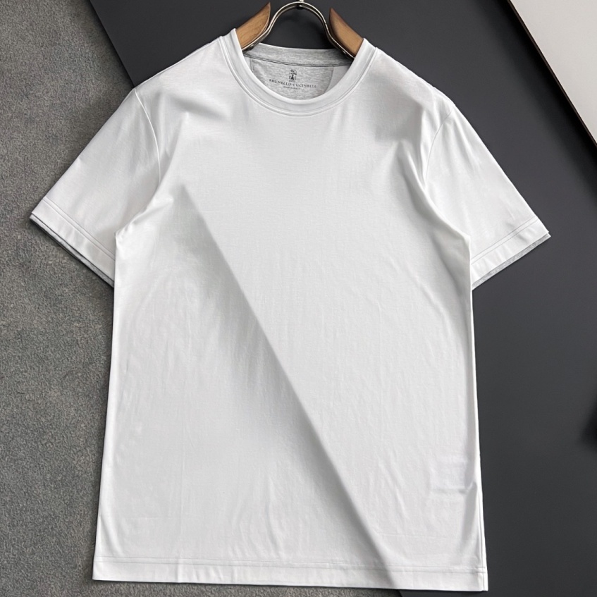 [홍콩명품.BRUNELLO CUCINELLI]브루넬로 쿠치넬리 2026 남성용 반팔 BL1512 YB 홍콩명품의류,구매대행,온라인명품