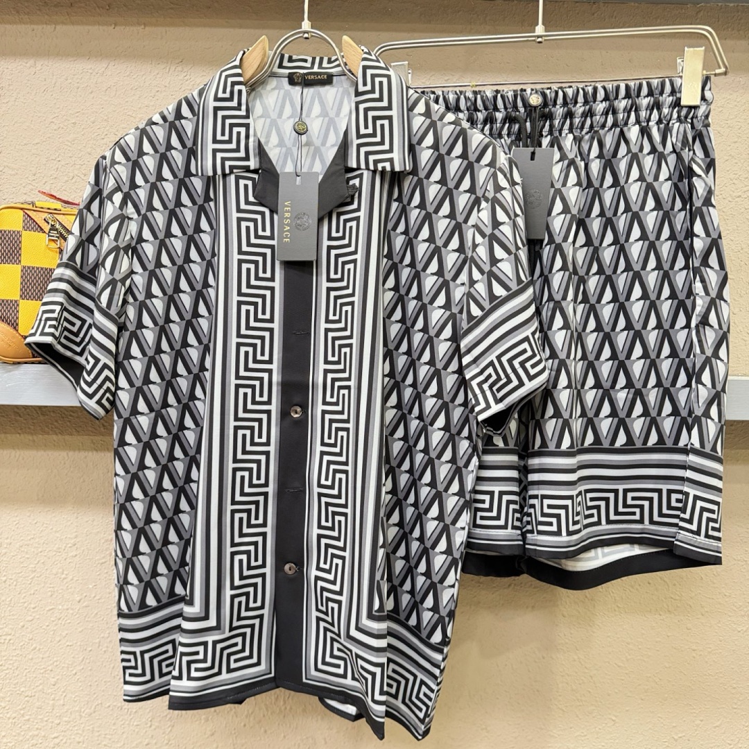 [홍콩명품 VERSACE] 베르사체 2026 남성용 실크 반팔셔츠세트 VC276 PD 홍콩명품의류,구매대행,온라인명품
