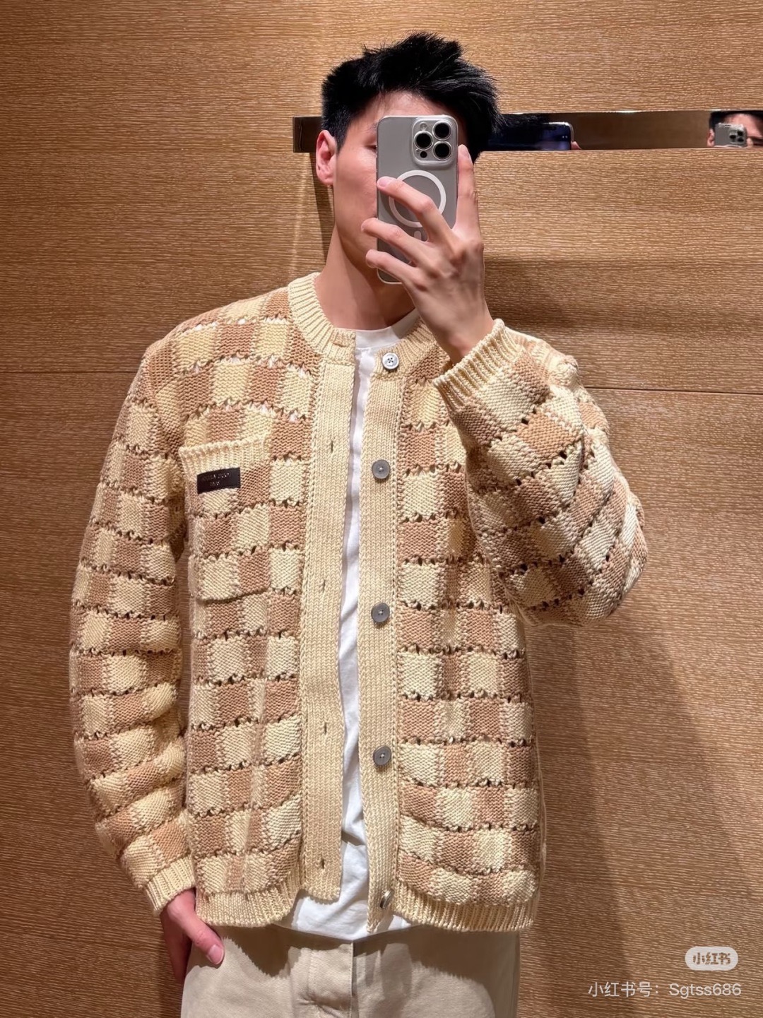 [홍콩명품.LOUIS VUITTON] 루이비통 2026 남성용 니트가디건 LV3139 PD 홍콩명품의류,구매대행,온라인명품