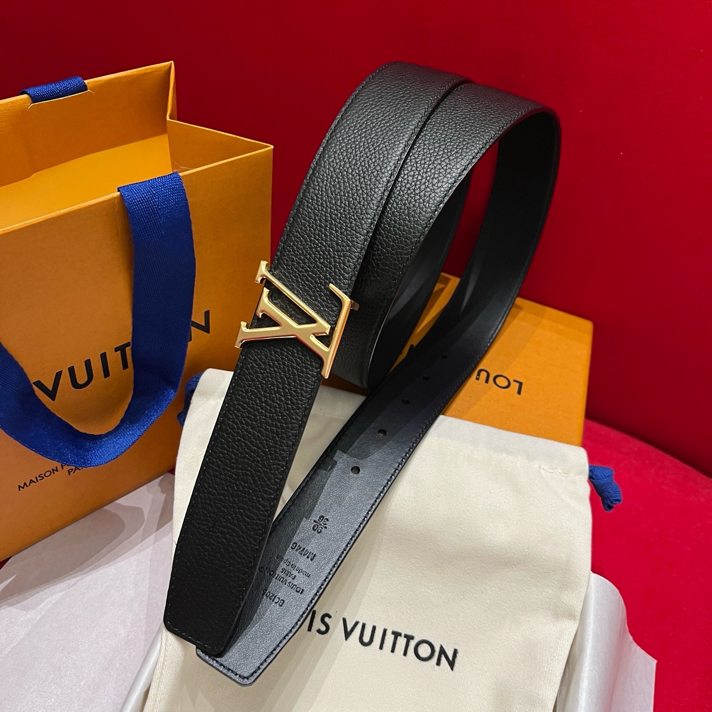 [홍콩명품.LOUIS VUITTON] 루이비통 2026 남성용 가죽벨트 3.5 CM  LV018
