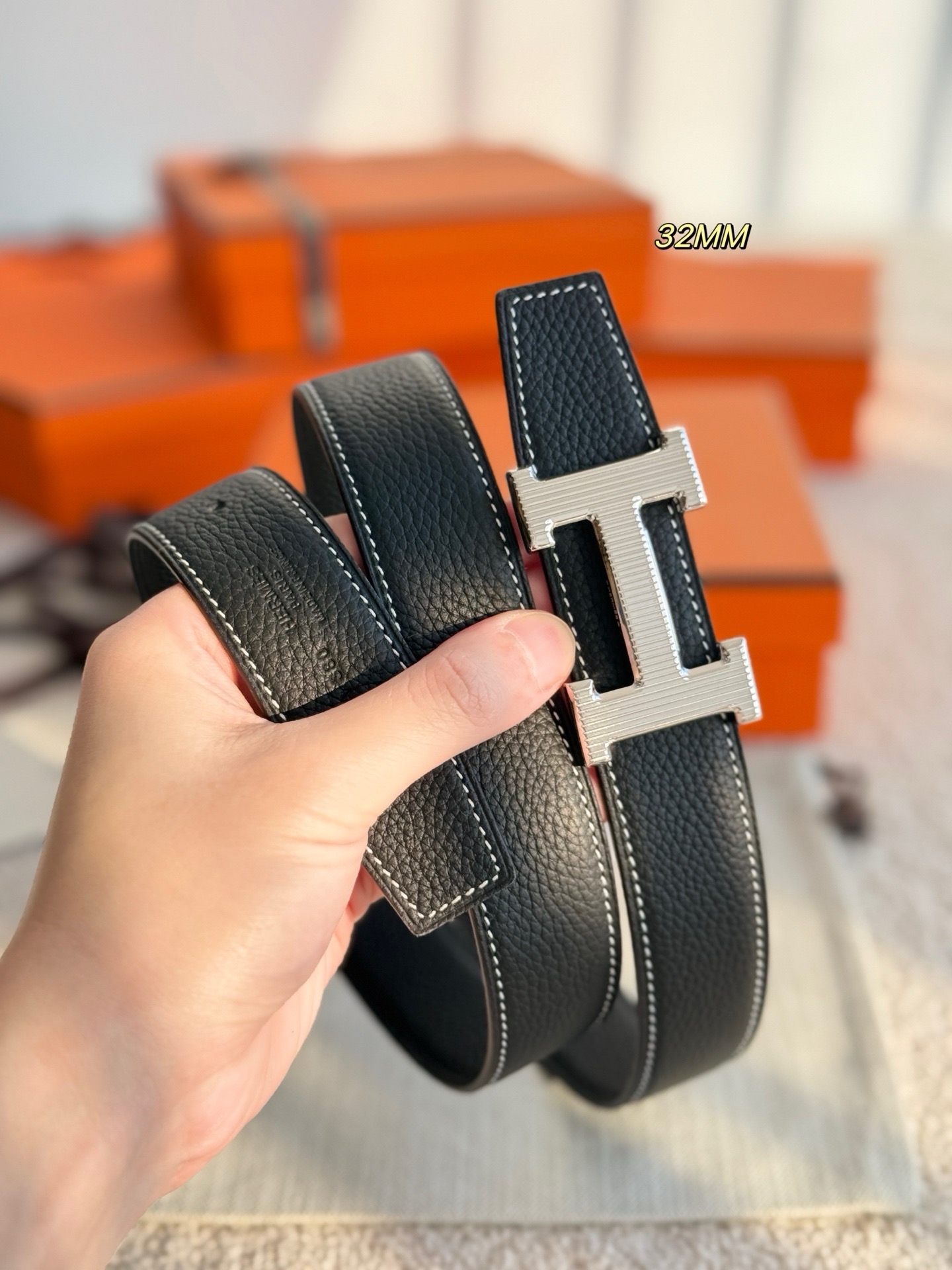 [홍콩명품.HERMES] 에르메스 2026 남성용 가죽벨트 3.2 CM HM030