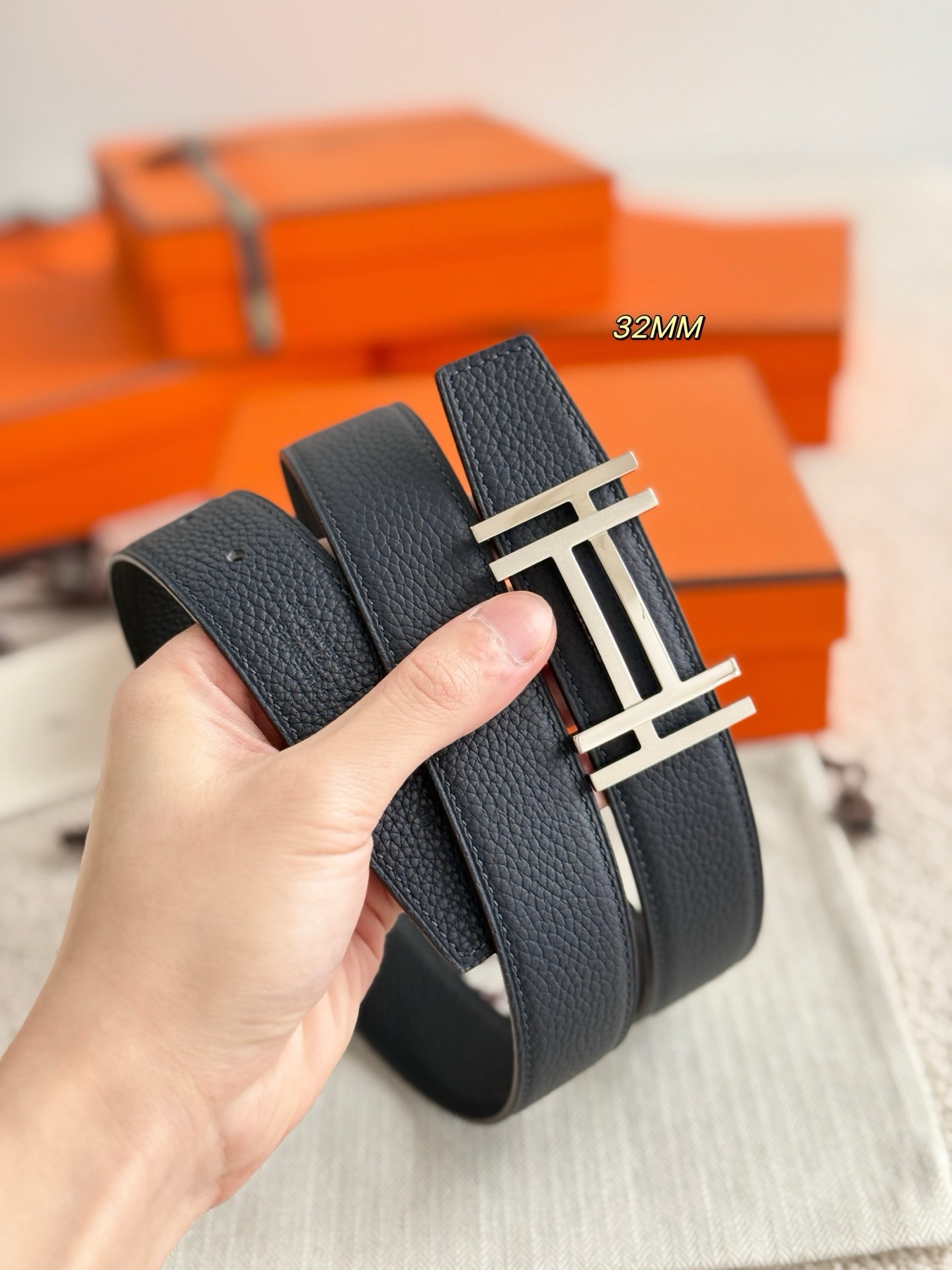[홍콩명품.HERMES] 에르메스 2026 남성용 가죽벨트 3.2 CM HM031