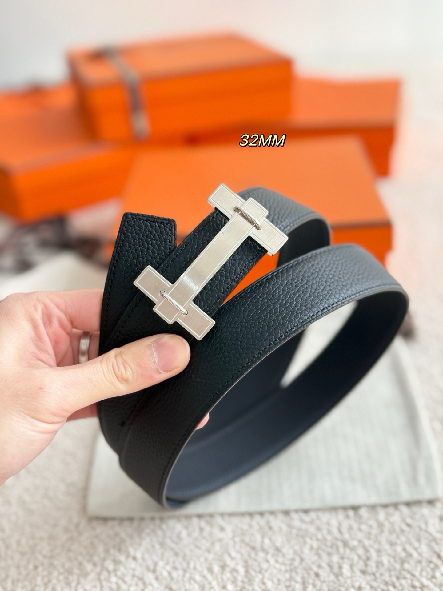 [홍콩명품.HERMES] 에르메스 2026 남성용 가죽벨트 3.2 CM HM032