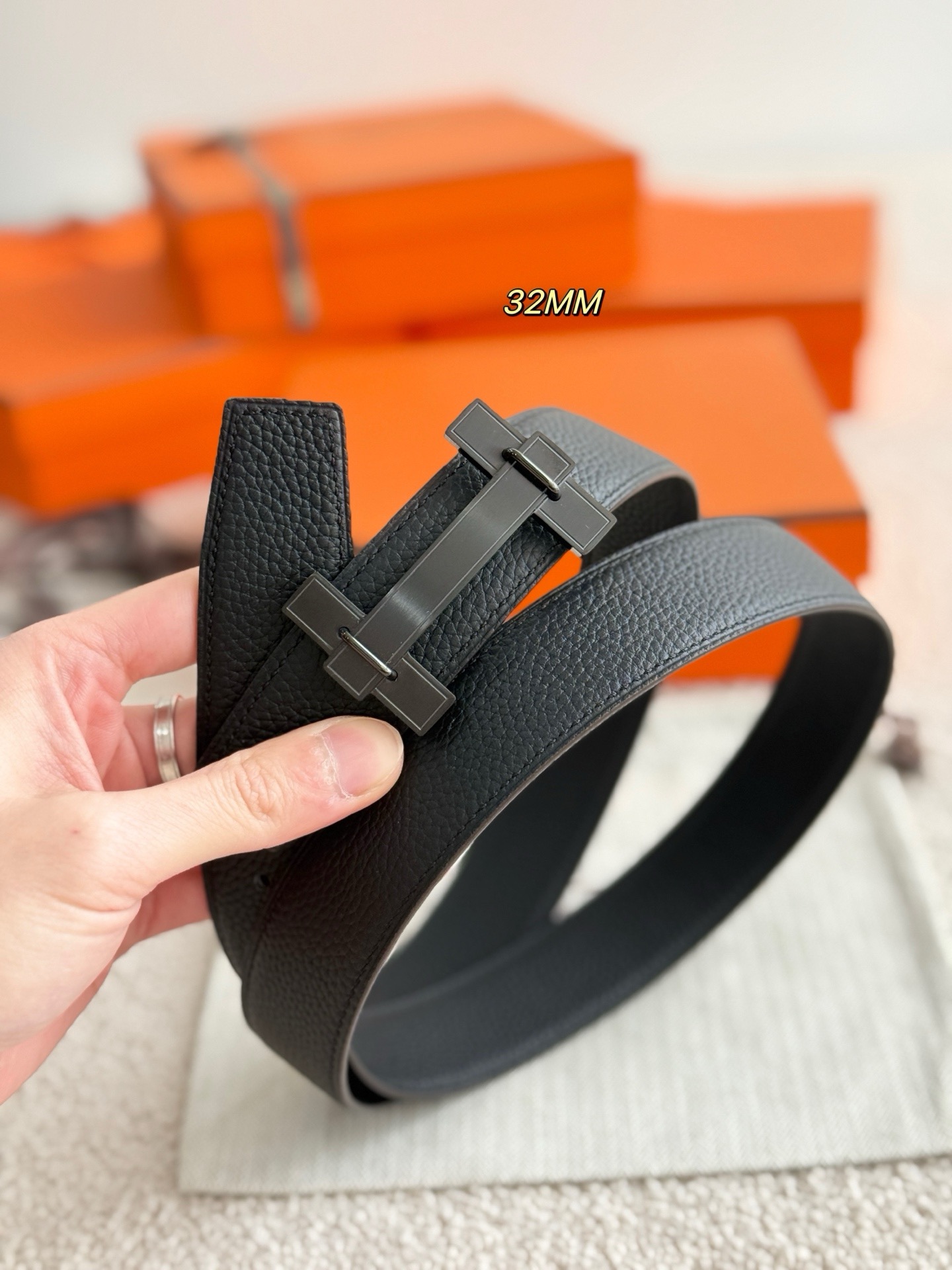 [홍콩명품.HERMES] 에르메스 2026 남성용 가죽벨트 3.8 CM HM042
